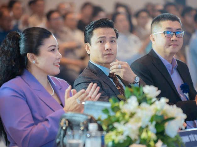 z7195683387516-2e37d30ebae4891a009586995c865502