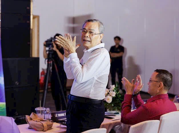 z7195683426440-e4dcffa81353e31a07151c7b7abb7578